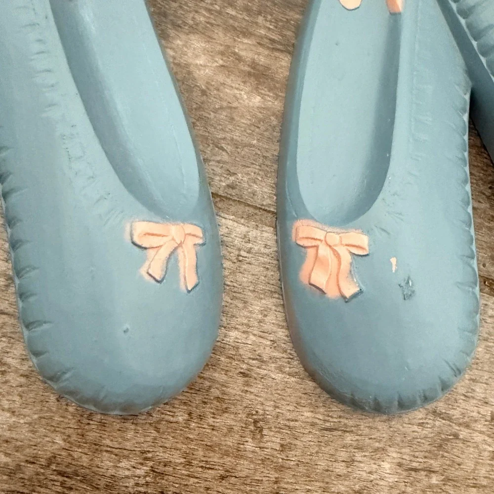 Homco Vintage 1991 Kitschy Ballet Slippers Wall Hanging-Set of 2, Blue Pink, OS